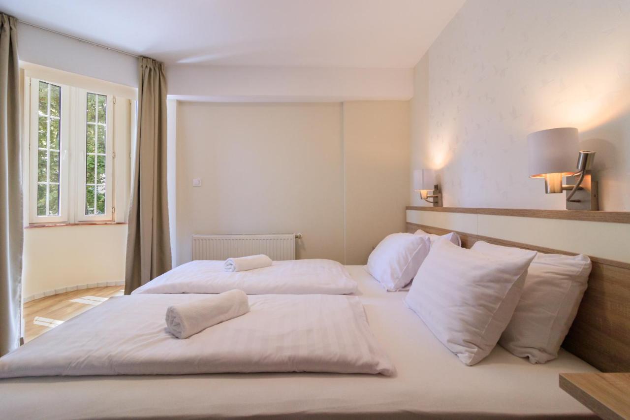 Villa Marina Inn Siófok Buitenkant foto